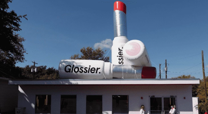 Косметический бренд Glossier, выросший из блога