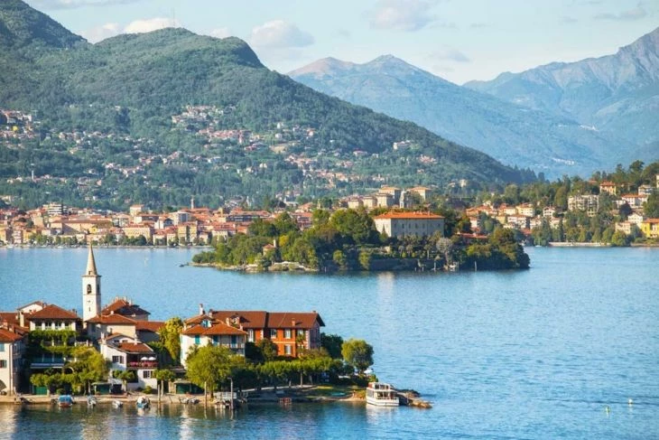 Lago Maggiore (source: sopranovillas.com)