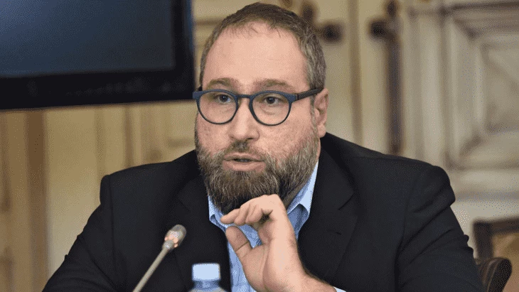 Инициатор криптозаконопроекта — депутат Антон Горелкин