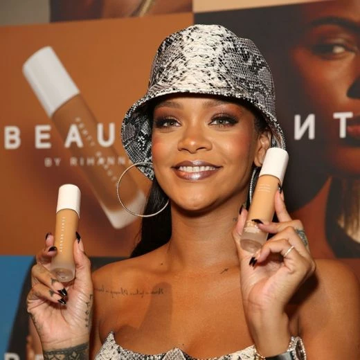 Продукты бьюти-компании Рианны — Fenty Beauty