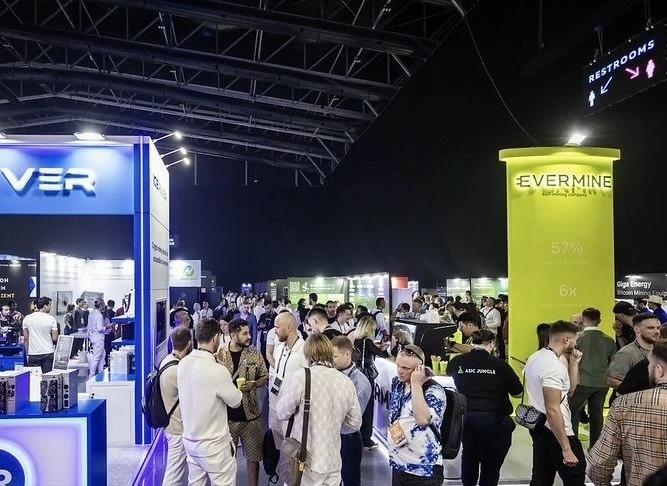 Стенд компании Evermine 