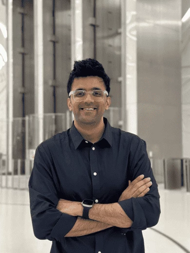 Jitendra Vaswani, the Founder of Kickass Internet Marketing Blog bloggersIdeas.com