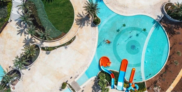 City of Dreams, Pool Area
