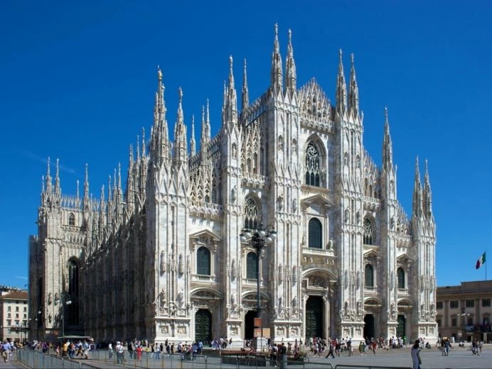 Duomo di Milano (источник: wikipedia.com)