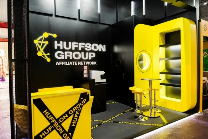 Стенд Huffson на одной из конференций