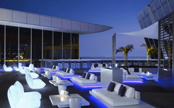 Vista Lounge & Bar