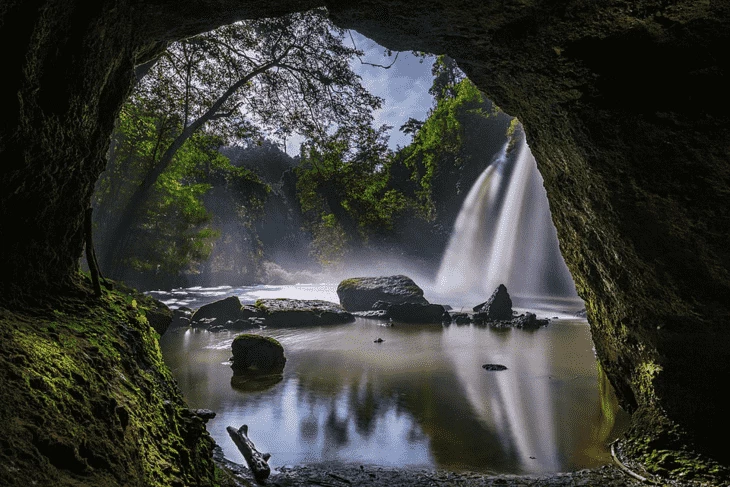 Haew Suwat waterfall (source: Wikipedia)