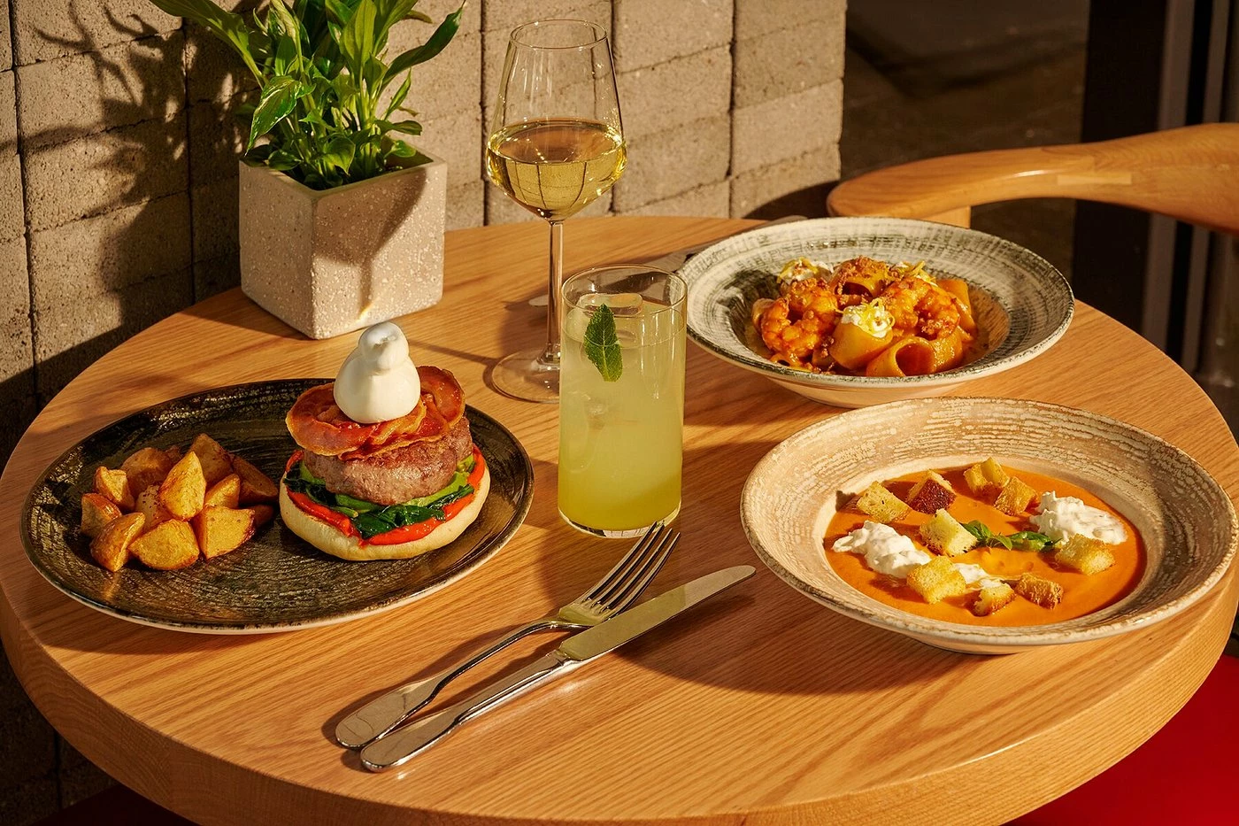 EXECUTIVE NETWORKING RECEPTION