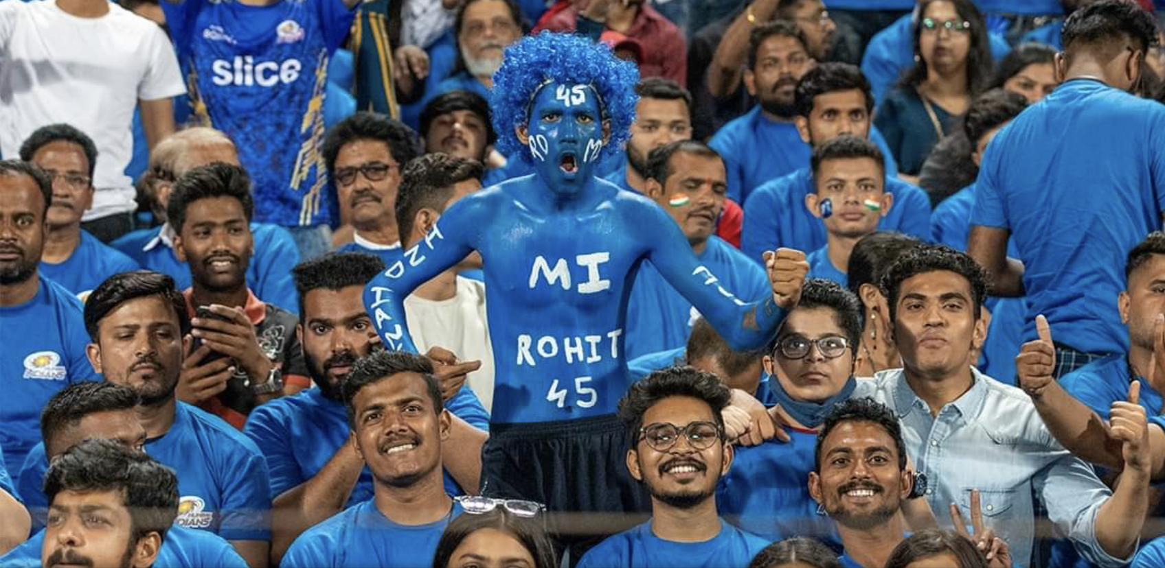 Фанат Mumbai Indians — победителей чемпионата 2022