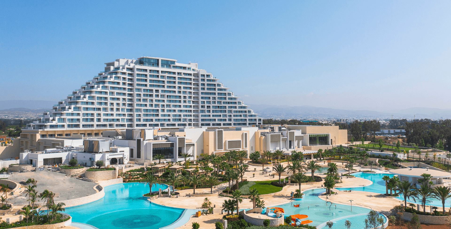 City of Dreams Mediterranean, первый европейский курортный комплекс