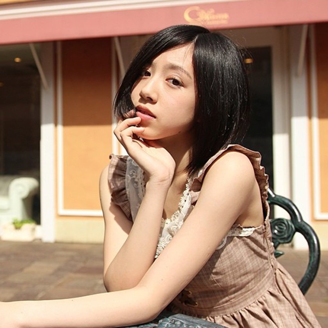 Креатив на дейтинг-оффер с девушкой японский внешности