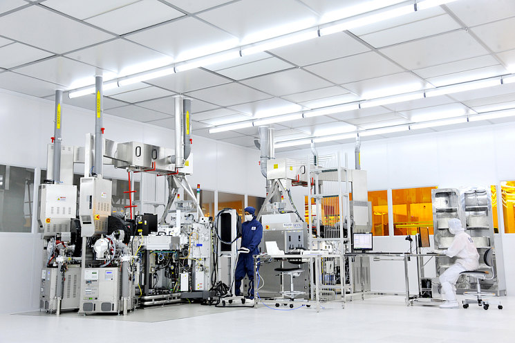 Малайзийские заводы производят высокотехнологичную продукцию, а уровень зарплат в промышленности растет быстрыми темпами
